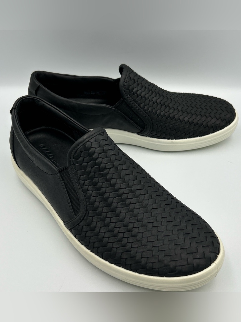ECCO Soft 7 Loafer 7-7.5 Woven Slip On Casual Comfort Walking Shoe Black Leather